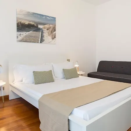 Guest house La Promenade By Impero House *
