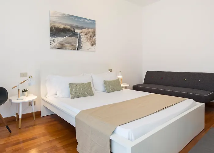 ゲストハウス La Promenade By Impero House 3*