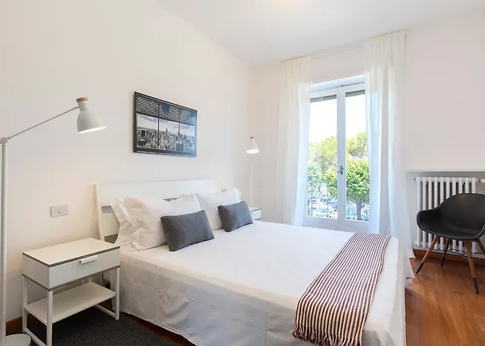 La Promenade By Impero House ゲストハウス 3*